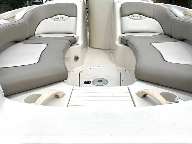 Slide: The Image of Sea Ray 240 SD 2004 - 16365152