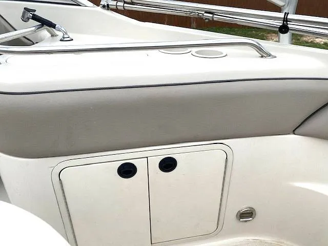 Slide: The Image of Sea Ray 240 SD 2004 - 16365698