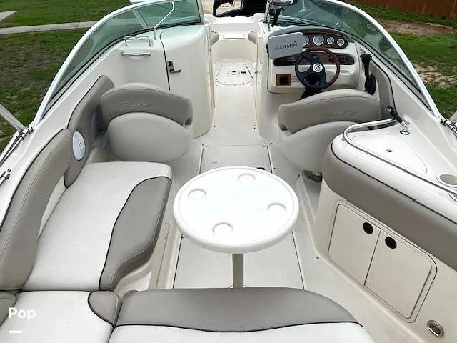 Slide: The Image of Sea Ray 240 SD 2004 - 16365703