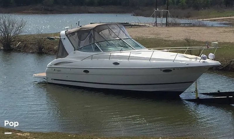 The Image of Cruisers 320 Express 2004 - undefined