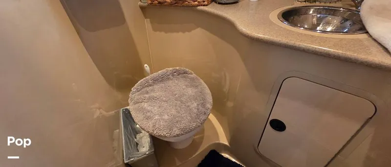 Slide: The Image of Cruisers 320 Express 2004 - 16321742