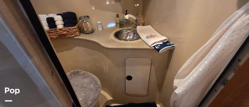 Slide: The Image of Cruisers 320 Express 2004 - 16321745