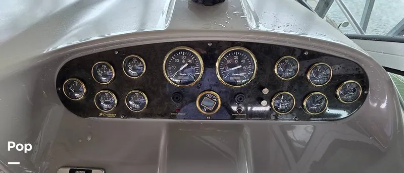 Slide: The Image of Cruisers 320 Express 2004 - 16321680