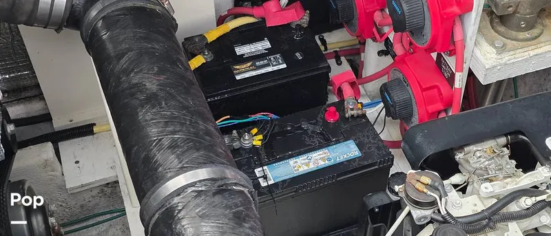 Slide: The Image of Cruisers 320 Express 2004 - 16321704