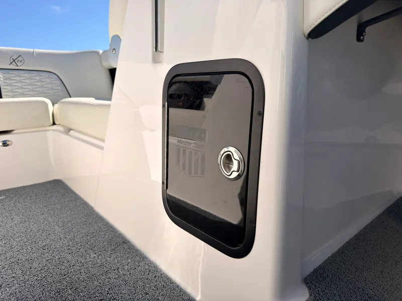 Slide: The Image of Mastercraft X22 2023 - 38