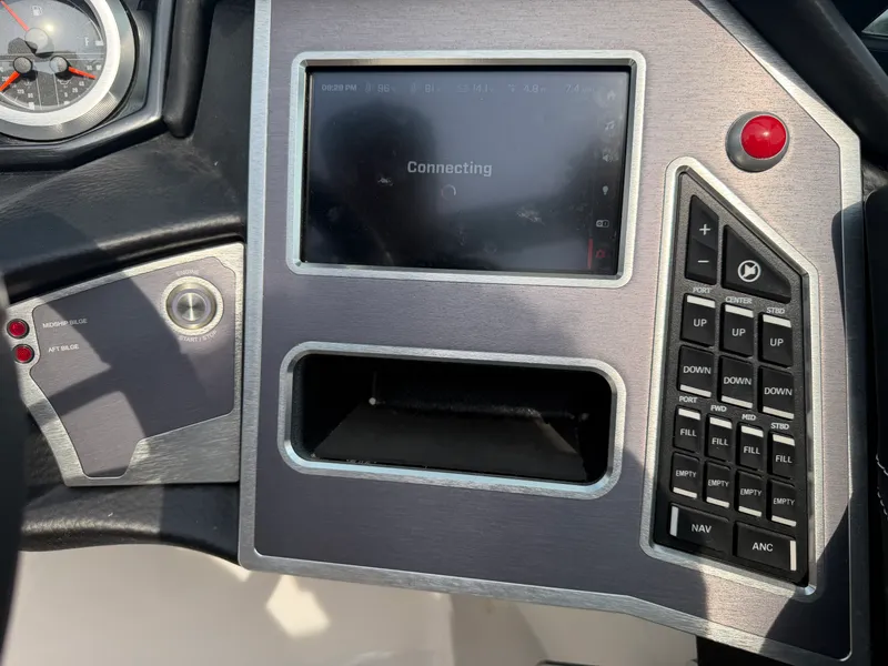 Slide: The Image of Mastercraft X22 2023 - 27