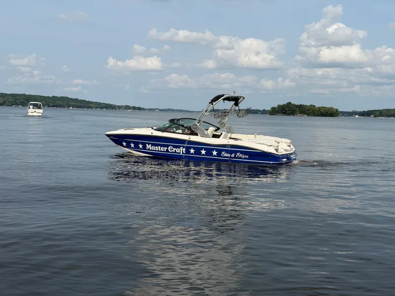Slide: The Image of Mastercraft X22 2023 - 11