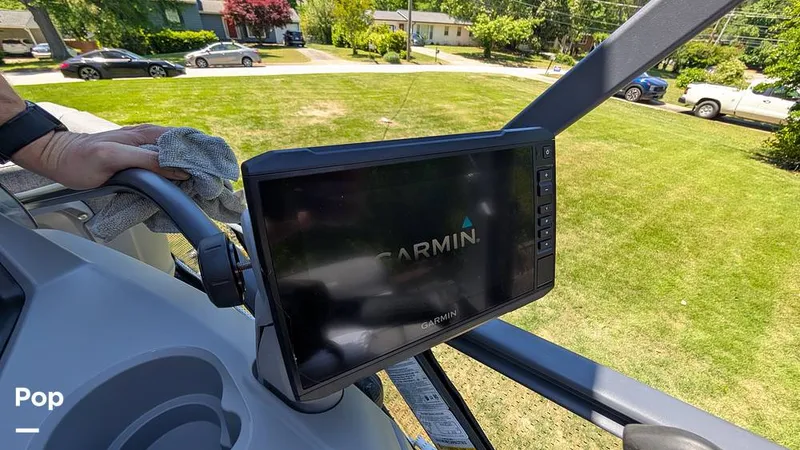 Slide: The Image of Sea-Doo Switch Cruise 18 2023 - 16388312
