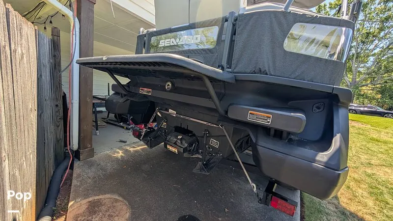 Slide: The Image of Sea-Doo Switch Cruise 18 2023 - 16388340