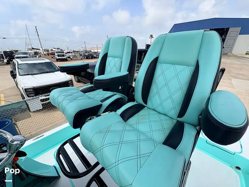Slide: The Image of Adjustable Captains Seats - 16373335
