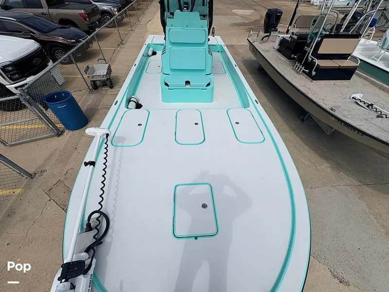 Slide: The Image of Shallow Sport X3 2023 - 16373344