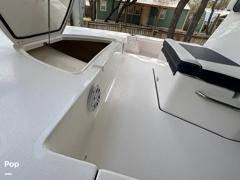 Slide: The Image of Non-skid Deck - 16338680