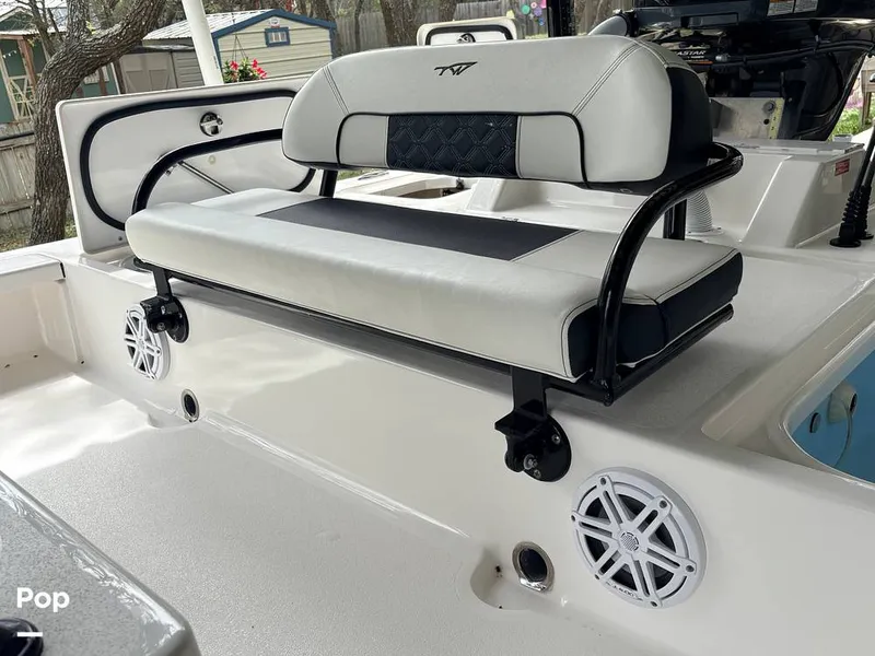 Slide: The Image of Flip Bolster Seat - 16338692