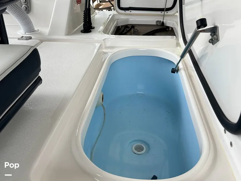 Slide: The Image of Live Well/bait Well - 16338693