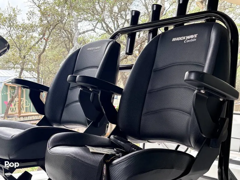 Slide: The Image of Suspension Helm Seating - 16338690