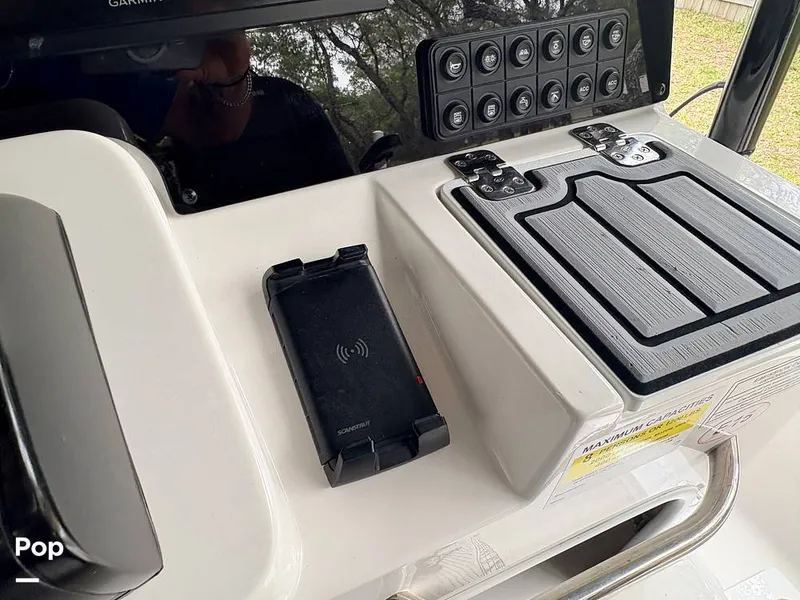 Slide: The Image of Wireless Phone Charging - 16338734