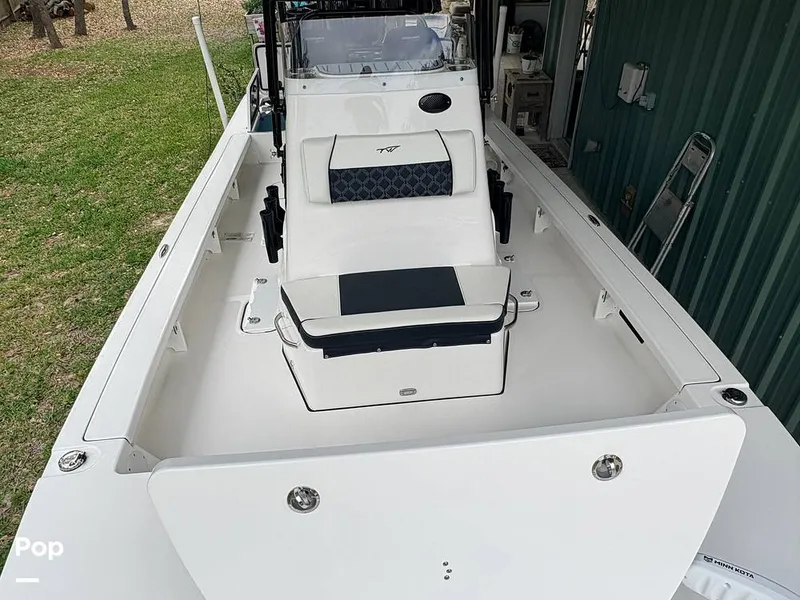 Slide: The Image of Passenger Seating With Backrest/cooler/removable Cushion - 16338745