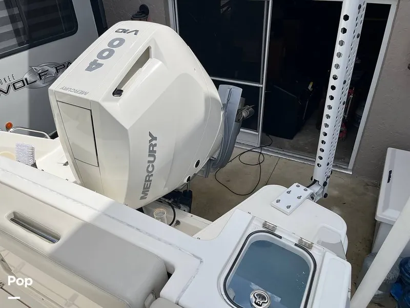 Slide: The Image of Boston Whaler 240 Vantage 2024 - 16341618