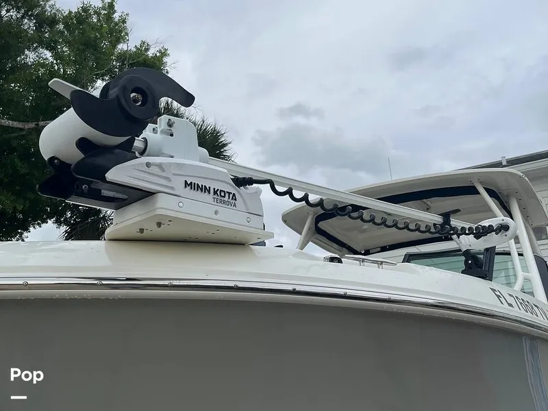 Slide: The Image of Boston Whaler 240 Vantage 2024 - 16341651