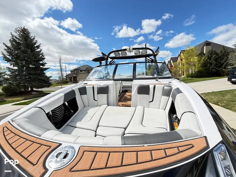 Slide: The Image of Nautique Super Air Nautique G23 2013 - 16322136