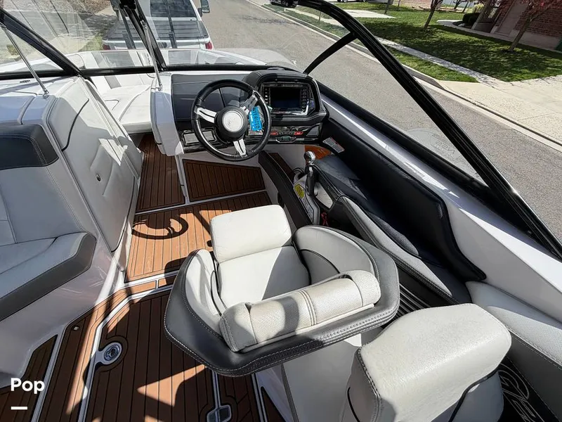 Slide: The Image of Nautique Super Air Nautique G23 2013 - 16321909