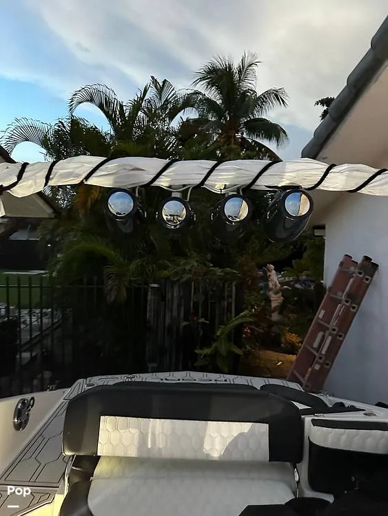 Slide: The Image of Regal FASDECK 2520 2008 - 16341304