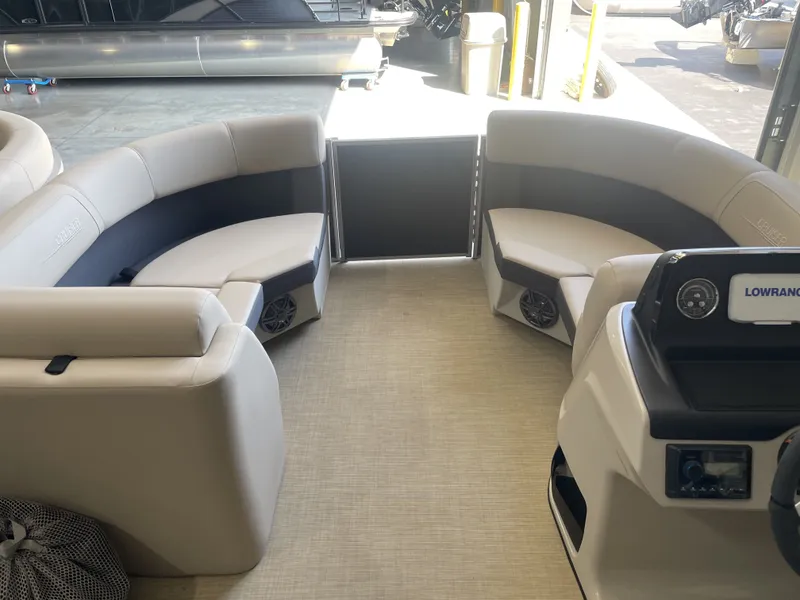 Slide: The Image of Harris Cruiser 190 2024 - 2