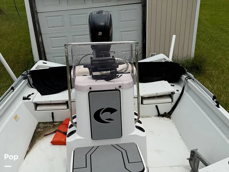 Slide: The Image of Bow center seat - 16431133