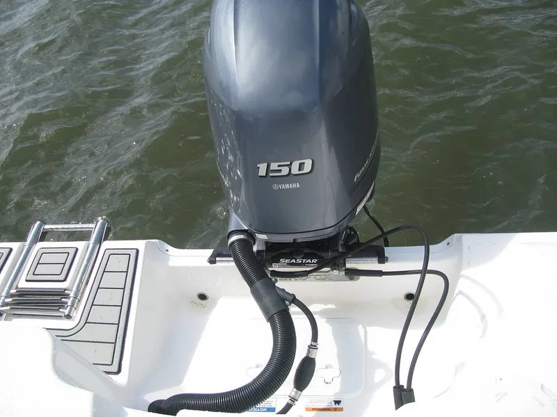 Slide: The Image of Sea Fox Commander 228 2024 - 16427592