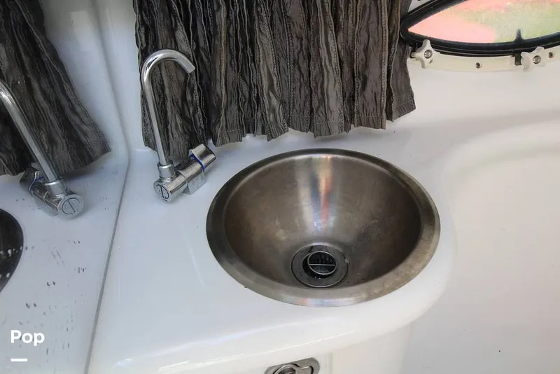 Slide: The Image of Bathroom Sink - 16331672