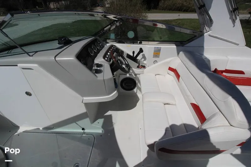 Slide: The Image of Captain's Chair - 16331641