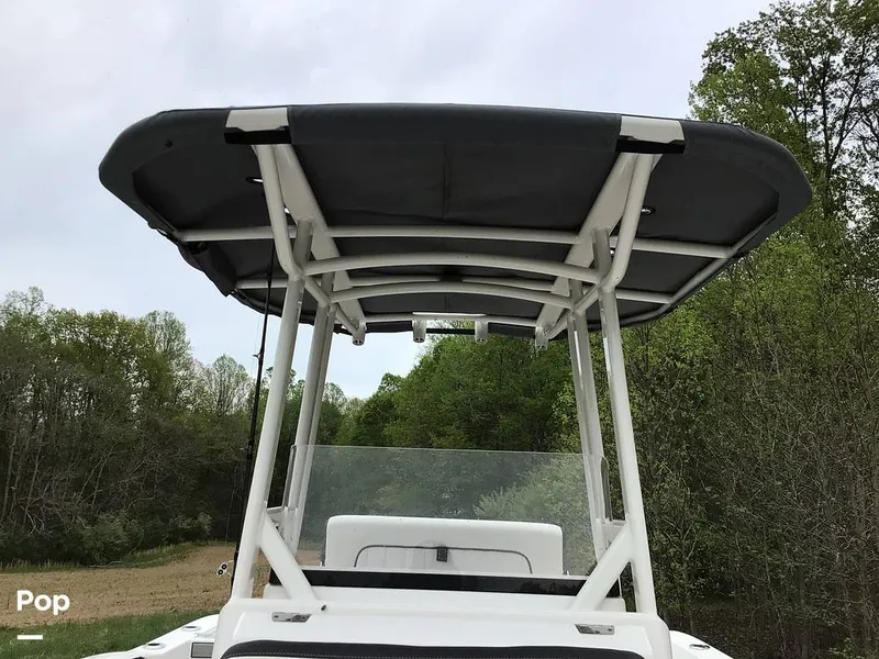 Slide: The Image of Yamaha 220 FSH Sport 2024 - 16342815