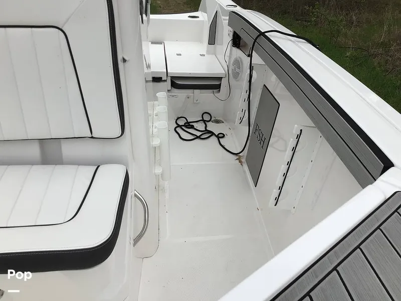 Slide: The Image of Yamaha 220 FSH Sport 2024 - 16342816