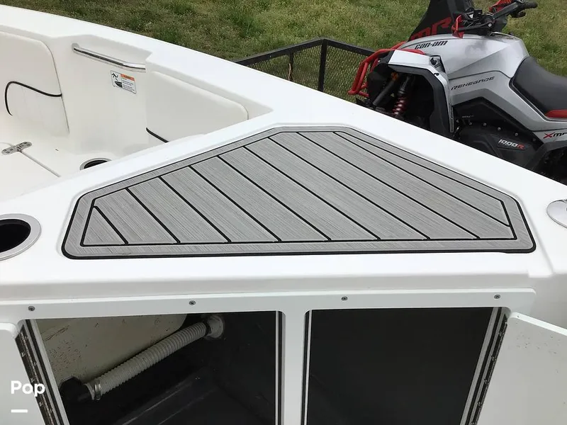 Slide: The Image of Yamaha 220 FSH Sport 2024 - 16342825