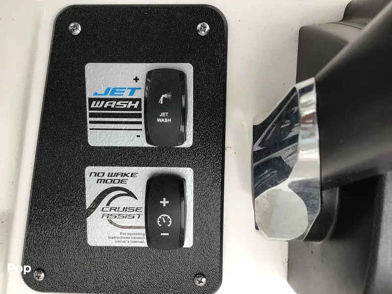 Slide: The Image of Yamaha 220 FSH Sport 2024 - 16342846