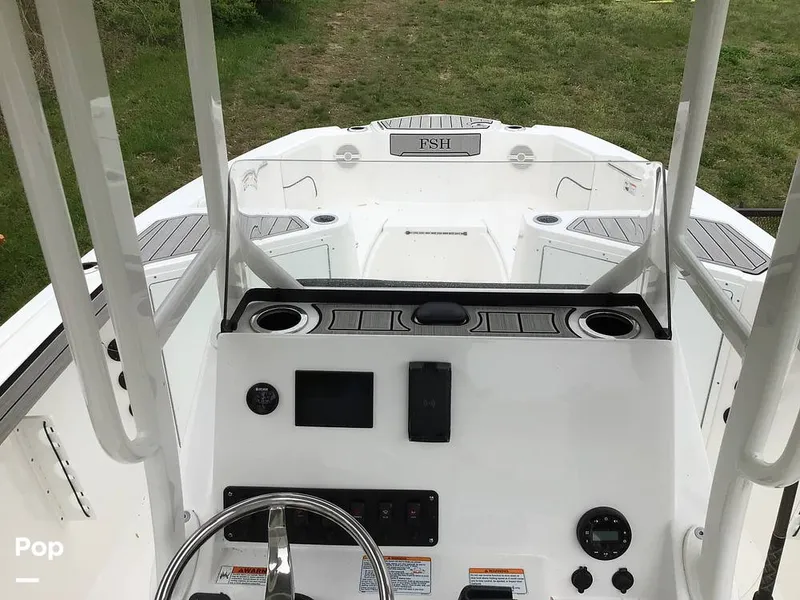 Slide: The Image of Yamaha 220 FSH Sport 2024 - 16342851