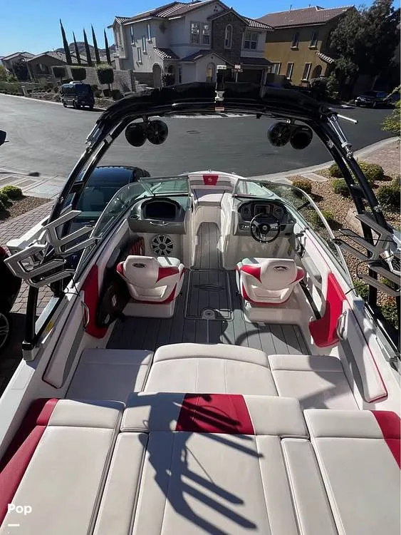 Slide: The Image of Chaparral 21 SSi SURF 2020 - 16335737