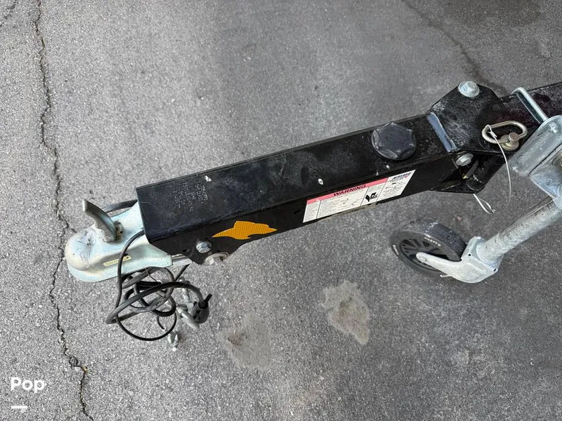 Slide: The Image of Engine Compartment - 16363827