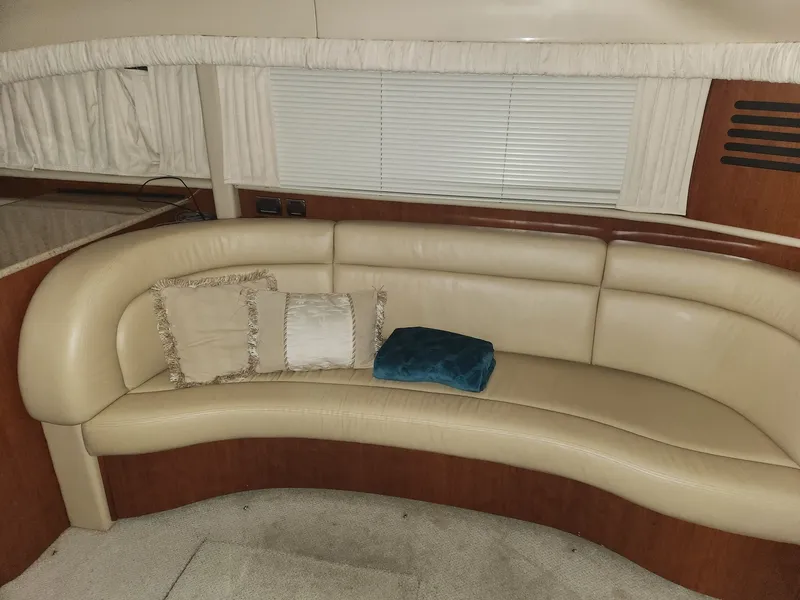 Slide: The Image of Sea Ray 390 Motor Yacht 2004 - 23