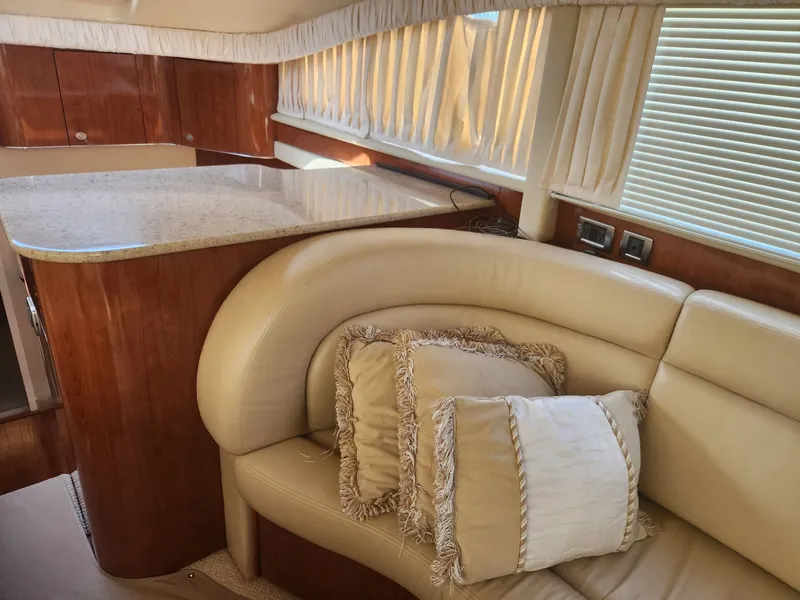 Slide: The Image of Sea Ray 390 Motor Yacht 2004 - 31