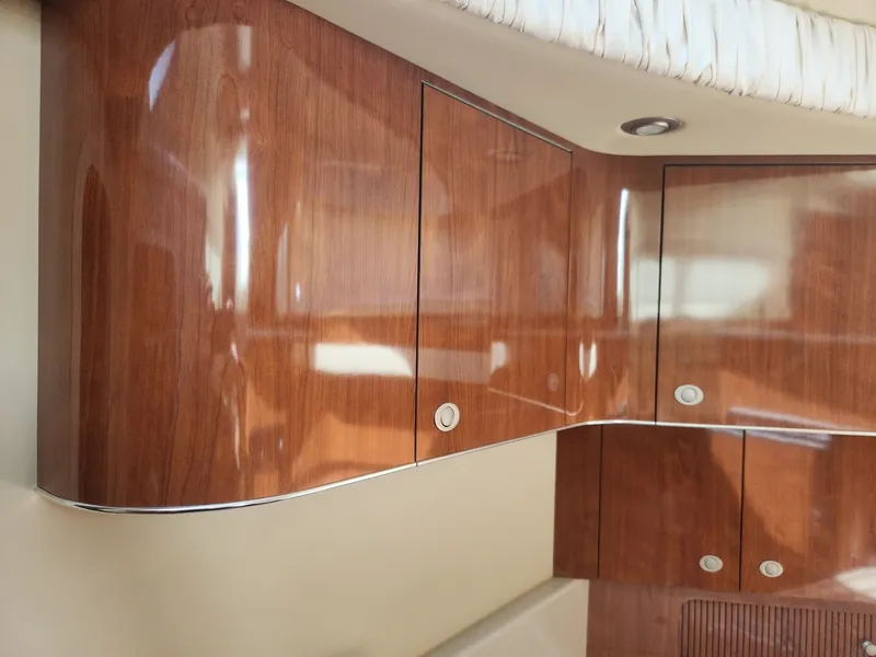 Slide: The Image of Sea Ray 390 Motor Yacht 2004 - 35