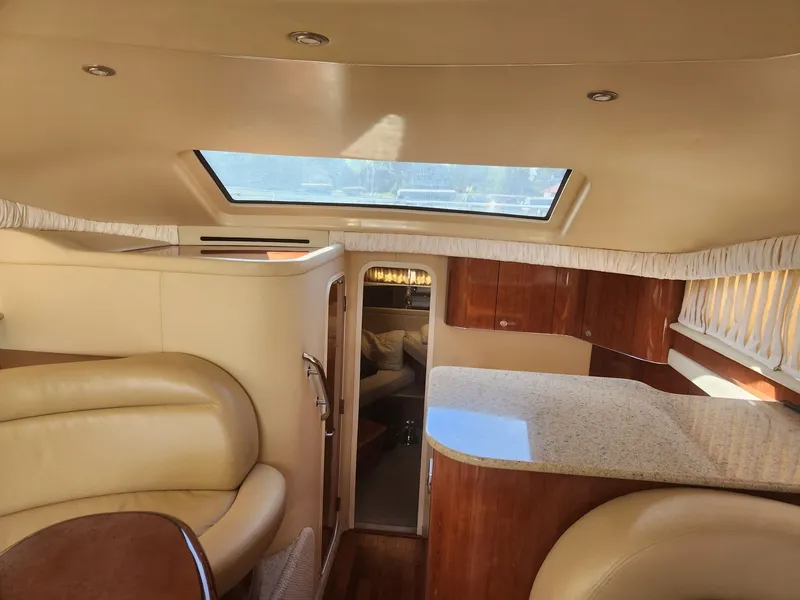 Slide: The Image of Sea Ray 390 Motor Yacht 2004 - 46