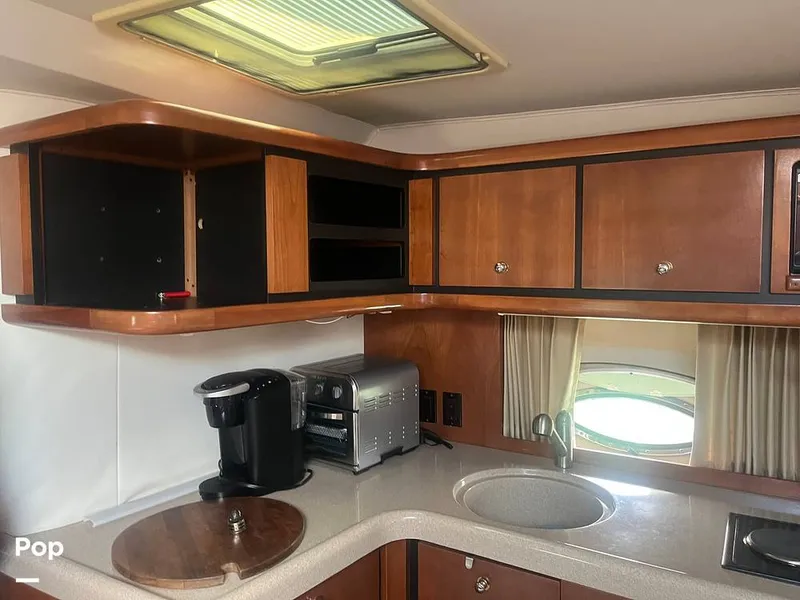 Slide: The Image of Carver Yachts Trojan 400 Express 1999 - 16410125