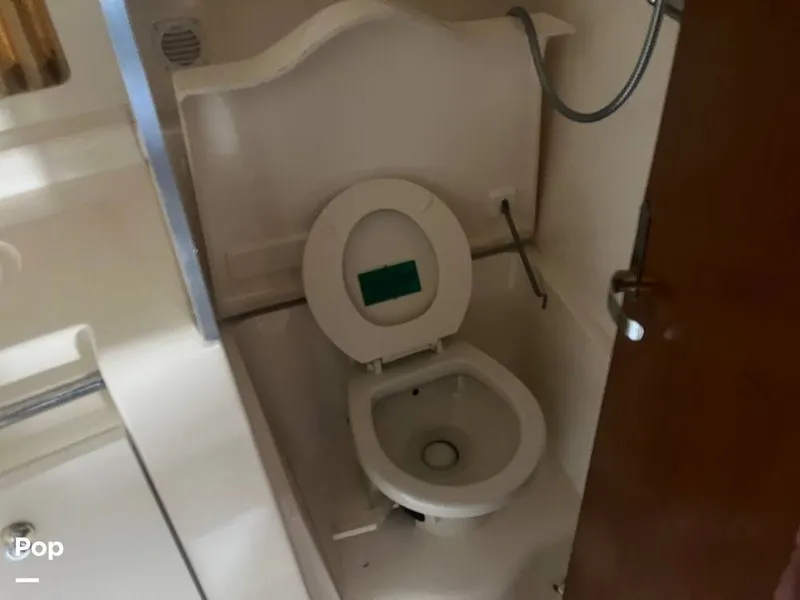 Slide: The Image of Carver Yachts Trojan 400 Express 1999 - 16410130