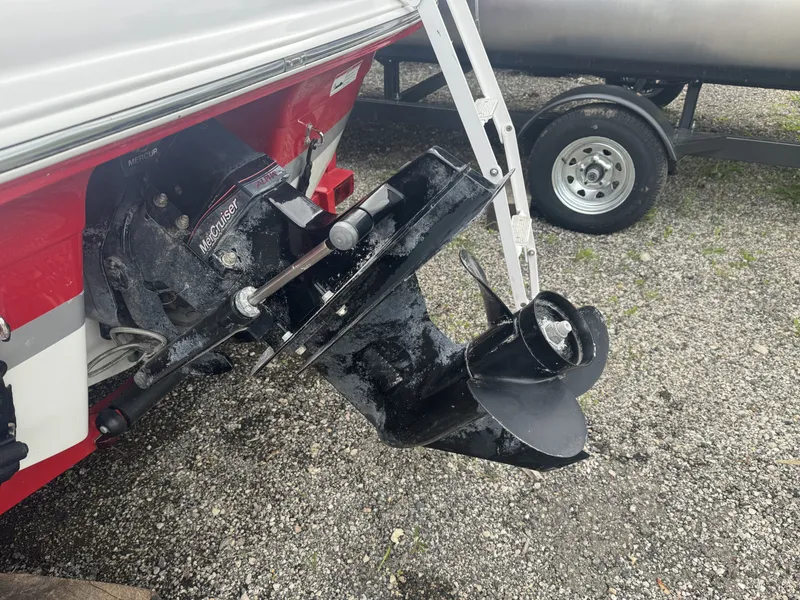 Slide: The Image of Four Winns 190 HORIZON 2011 - 18