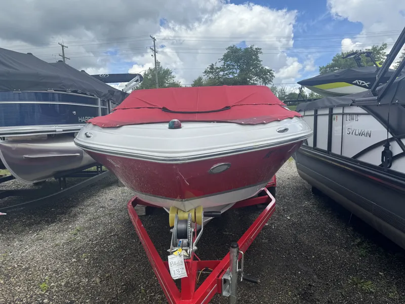 Slide: The Image of Four Winns 190 HORIZON 2011 - 2