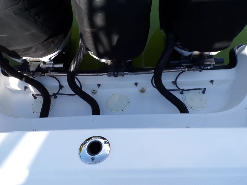 Slide: The Image of Boston Whaler 345 CONQUEST 2014 - 28