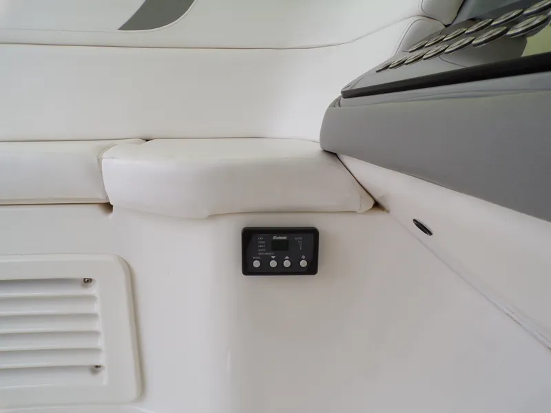 Slide: The Image of Boston Whaler 345 CONQUEST 2014 - 59