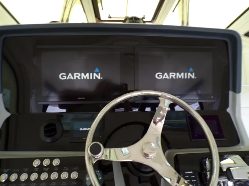 Slide: The Image of Boston Whaler 345 CONQUEST 2014 - 62