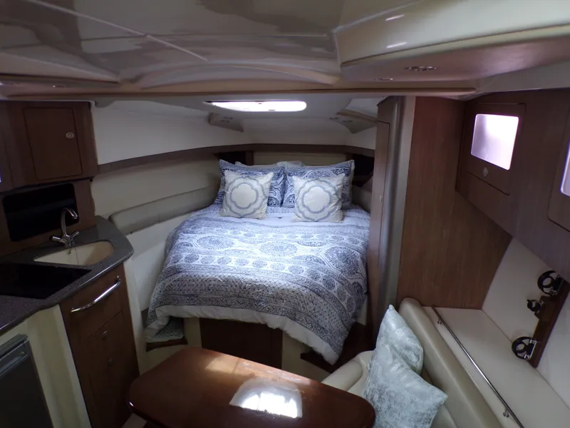 Slide: The Image of Boston Whaler 345 CONQUEST 2014 - 80